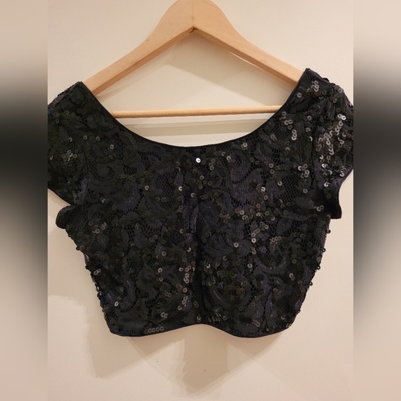 EXPRESS Black sequin Crop Top XS - Picture 7 of 13